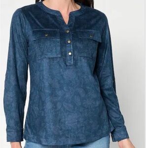 New Belle Boho Persuede Me Snappy Shadow Henley Top Moonlit Blue size Medium